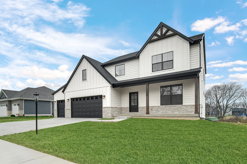 1350 Winding Brook Dr