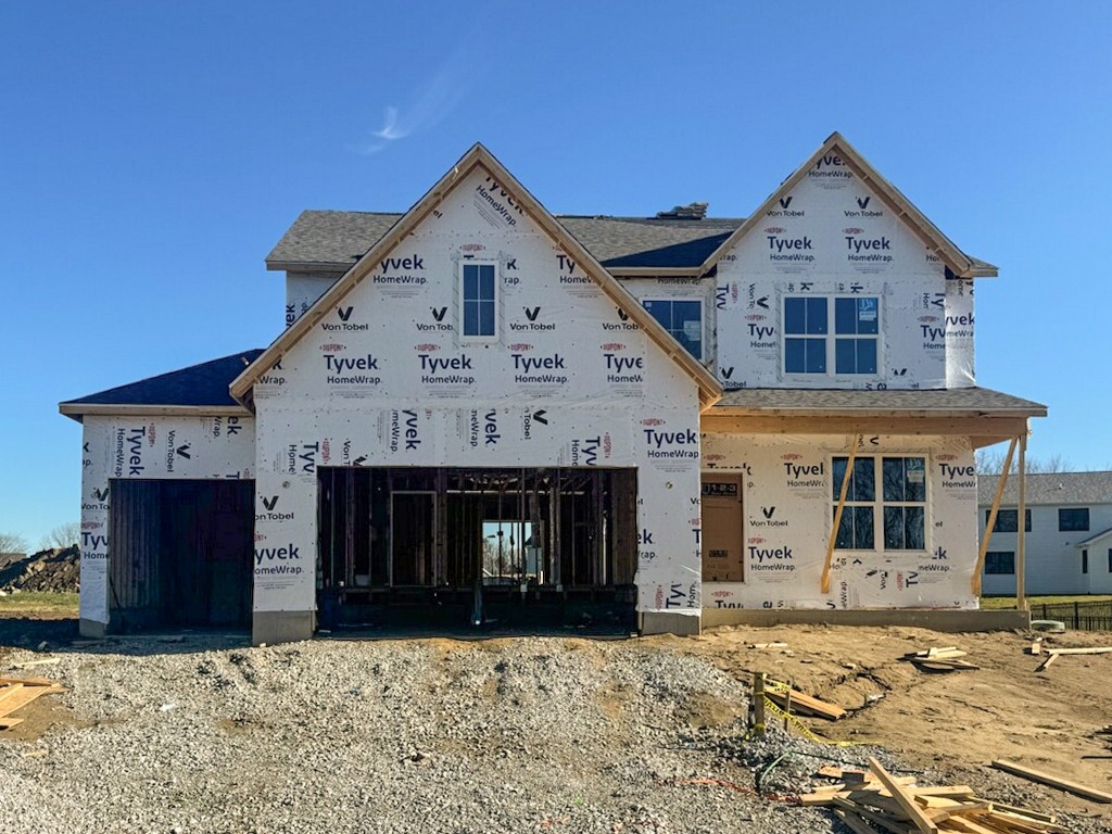 2810 Old Oak Dr Valparaiso, IN 46385