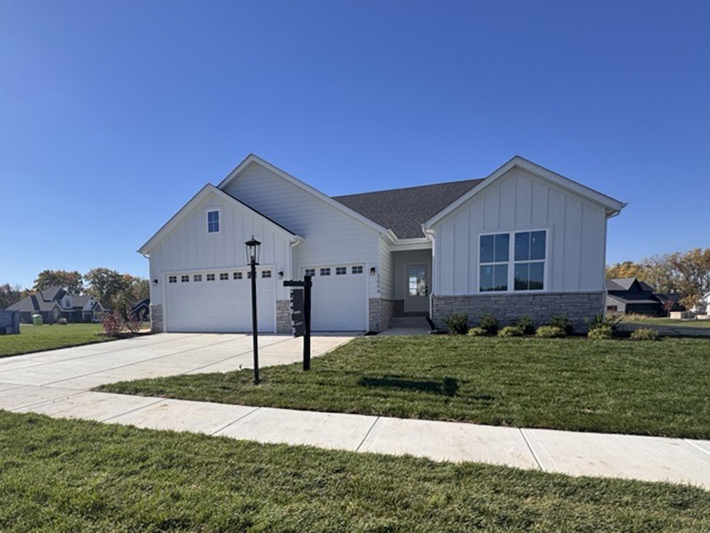 3006 Old Oak Dr